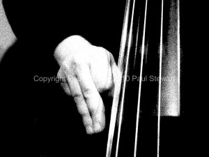 06/06/2007 OPS: Twang - Feel The Bass Press Images for It's Amazing Who You Meet Volume 1 by Paul Stewart These may only be used in conjunction with reviews of the book or exhibition without further permission ©Paul Stewart 2010 07917652636